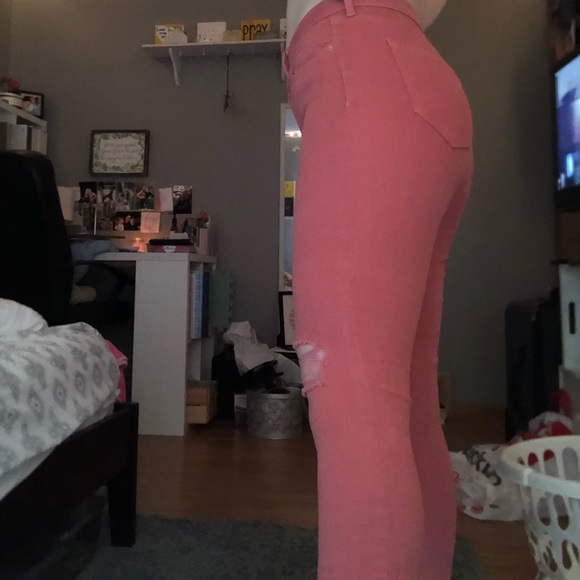 Old Navy Fashion Jeans - Picture 2 of 4